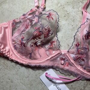 Wolf & Whistle x Megan Barton Hanson Hollywood Embroidered Underwire Bra 36B